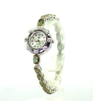 Срібний годинник 925 проби 30,6 г з турецькими Султанітами класу АААА та цирконами 18,33 карат Срібний годинник 925 проби 30,6 г з турецькими Султанітами класу АААА та цирконами 18,33 карат