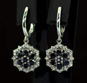 Срібні сережки 925 проби 5,06 г з Сапфірами класу АААА та фіанітами 3,52 карат Срібні сережки 925 проби 5,06 г з Сапфірами класу АААА та фіанітами 3,52 карат