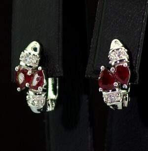 Срібні сережки 925 проби 2,82 г з африканськими Роял Рубінами класу АААА та цирконами 0,92 карат Срібні сережки 925 проби 2,82 г з африканськими Роял Рубінами класу АААА та цирконами 0,92 карат