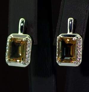 Срібні сережки 925 проби 3,88 г з турецькими Султанітами класу АААА та цирконами 3,62 карат Срібні сережки 925 проби 3,88 г з турецькими Султанітами класу АААА та цирконами 3,62 карат