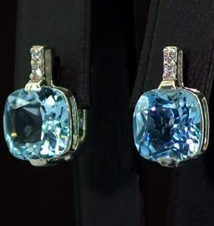Срібні сережки 925 проби 3,8 г з блакитними Топазами та цирконами 6,99 карат Срібні сережки 925 проби 3,8 г з блакитними Топазами та цирконами 6,99 карат