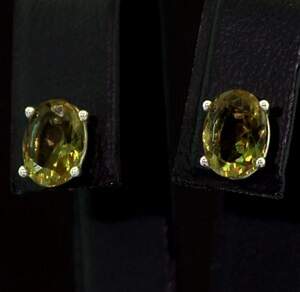 Серебряные серьги 925 пробы 1,3 г с турецкими Султанітами АААА 1,32 карат Серебряные серьги 925 пробы 1,3 г с турецкими Султанітами АААА 1,32 карат