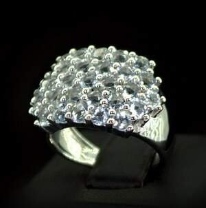 Серебряное кольцо 925 пробы 6,41 гр. с замбийскими Аквамаринами 3,05 карат Серебряное кольцо 925 пробы 6,41 гр. с замбийскими Аквамаринами 3,05 карат