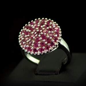 Серебряное кольцо 925 пробы 4,18 гр. с танзанийскими Рубинами класса АААА 1,9 карат Серебряное кольцо 925 пробы 4,18 гр. с танзанийскими Рубинами класса АААА 1,9 карат