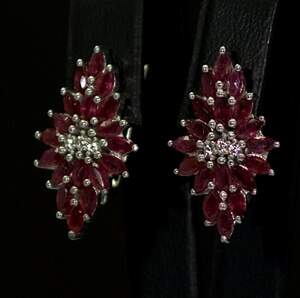 Серебряные серьги 925 пробы 8,93 гр. с танзанийскими Рубинами класса АААА и топазами из США 4,07 карат Серебряные серьги 925 пробы 8,93 гр. с танзанийскими Рубинами класса АААА и топазами из США 4,07 карат
