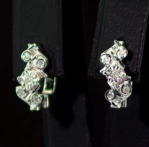 Серебряные серьги 925 пробы 2,75 гр. с африканскими Бриллиантами VVS1 0,09 карат Серебряные серьги 925 пробы 2,75 гр. с африканскими Бриллиантами VVS1 0,09 карат
