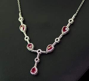 Серебряное колье 925 пробы 12,3 гр. с тайскими Рубинами класса АААА и топазами из США 7,66 карат Серебряное колье 925 пробы 12,3 гр. с тайскими Рубинами класса АААА и топазами из США 7,66 карат