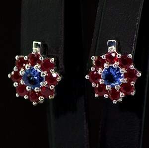 Серебряные серьги 925 пробы 5,11 гр. с Танзанитами класса АААА и танзанийскими Рубинами класса АААА 3,4 карат Серебряные серьги 925 пробы 5,11 гр. с Танзанитами класса АААА и танзанийскими Рубинами класса АААА 3,4 карат