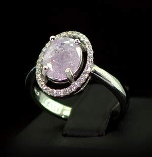 Серебряное кольцо 925 пробы 4,87 г со сніжними Кварцами и цирконами 6,15 карат Серебряное кольцо 925 пробы 4,87 г со сніжними Кварцами и цирконами 6,15 карат