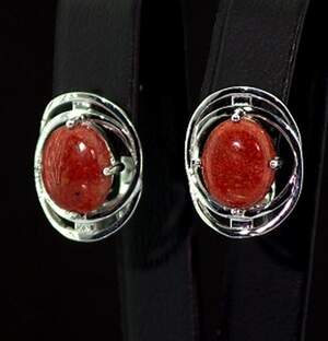 Серебряные серьги 925 пробы 3,94 гр. с красными Кораллами 4,02 карат Серебряные серьги 925 пробы 3,94 гр. с красными Кораллами 4,02 карат