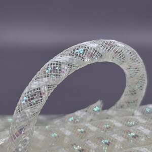 (19 метров, D-10мм) Регилин трубчатый с люрексом - молочный с переливом (19 метров, D-10мм) Регилин трубчатый с люрексом - молочный с переливом