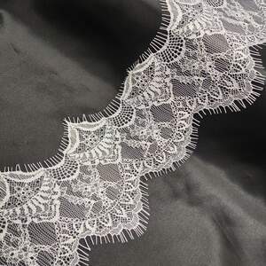 (3 метра) Французское кружево с ресничками, Шантильи 7см (1317), Цвет - теплый белый (3 метра) Французское кружево с ресничками, Шантильи 7см (1317), Цвет - теплый белый