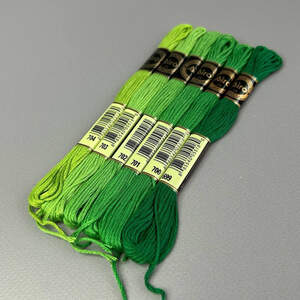 (6 шт по 8м) Набор мулине Airo (нитки для вышивания) - зеленый микс (704-699)