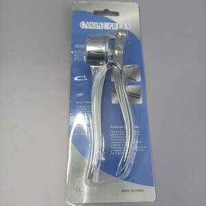 Измельчитель чеснока ручной кухонный