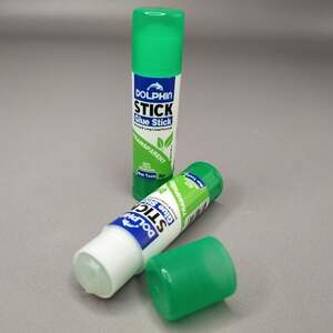 Клей-карандаш Dolphin 8г, прозрачный Клей-карандаш Dolphin 8г, прозрачный