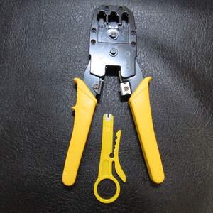 Клещи Topex для обжима телефонных наконечников 4P 6P 8P (32D409) Клещи Topex для обжима телефонных наконечников 4P 6P 8P (32D409)