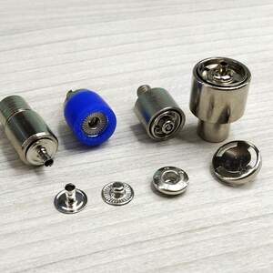 Матрица для кнопки с прорезью - 17мм