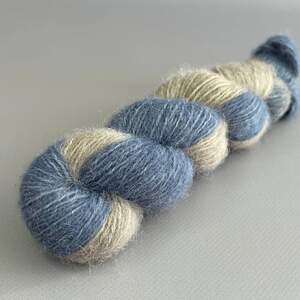 Пряжа #04 шерсть альпаки суперфайн с шелком Пряжа #04 шерсть альпаки суперфайн с шелком