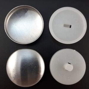 Пуговица под обтяжку на пластиковой ножке #44 - 26,8 мм белая Пуговица под обтяжку на пластиковой ножке #44 - 26,8 мм белая