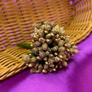 Тычинки в букете на ветке 8,5 см - золото Тычинки в букете на ветке 8,5 см - золото