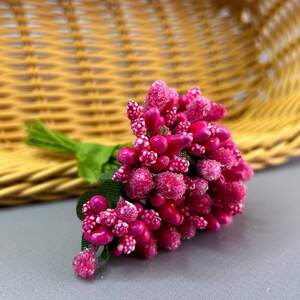 Тычинки в букете на ветке 8,5 см - малиновый Тычинки в букете на ветке 8,5 см - малиновый