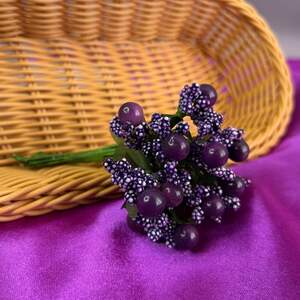 Тычинки в букете на ветке 8,5 см - черничный Тычинки в букете на ветке 8,5 см - черничный