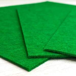 Фетр плотный, 2 мм, 20х30 см, цвет - зеленый С53