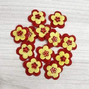 Фетровые цветочки для декора 3см. красные