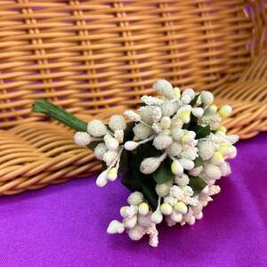 Тычинки в букете на ветке 8,5 см - айвори Тычинки в букете на ветке 8,5 см - айвори