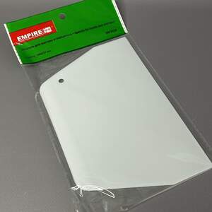 Шпатель-скребок пластиковый кондитерский 15 см