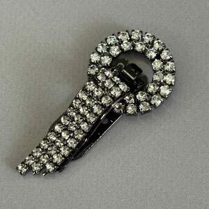 Шубная застежка-клипса 6см, Ø 2,5см со стразами - графит (#9508) Шубная застежка-клипса 6см, Ø 2,5см со стразами - графит (#9508)