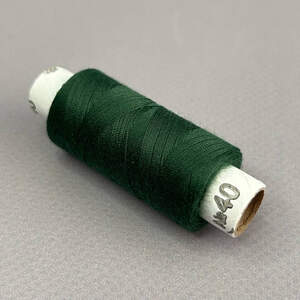 222 Нитки в катушках, швейные 100 полиэстер 40/2 (боб 200м)