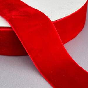 Бархатная лента декоративная 3,8 см 22 м - красный