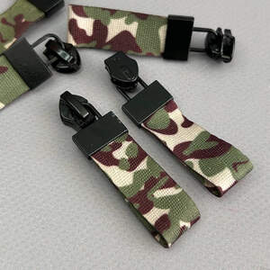 #08 Бегунок для спиральной молнии 7 - милитари