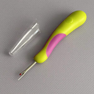 Вспарыватель швов прорезиненный, салатовый - 12 см Вспарыватель швов прорезиненный, салатовый - 12 см