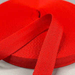 Стропа сумочная-ременная Елочка, 2,5 см средняя жесткость - красная Стропа сумочная-ременная Елочка, 2,5 см средняя жесткость - красная