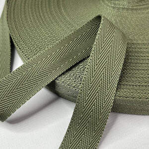 Стропа сумочная-ременная Елочка, 2,5 см средняя жесткость - хаки Стропа сумочная-ременная Елочка, 2,5 см средняя жесткость - хаки