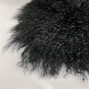 Натуральный мех ламы окрашенный 54х108 см - черный