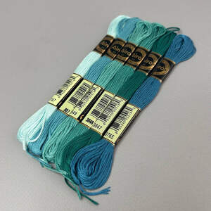 (6 шт по 8м) Набор мулине Airo (нитки для вышивания) - морской микс (747-3765) (6 шт по 8м) Набор мулине Airo (нитки для вышивания) - морской микс (747-3765)