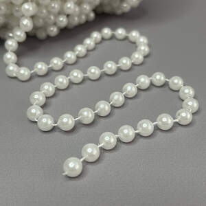 Бусины на нитке 1 метр, Ø8 мм - белый Бусины на нитке 1 метр, Ø8 мм - белый