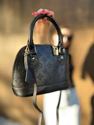 Женская сумка из эко-кожи Луи Виттон Louis Vuitton Alma LV молодежная, брендовая сумка через плечо Женская сумка из эко-кожи Луи Виттон Louis Vuitton Alma LV молодежная, брендовая сумка через плечо