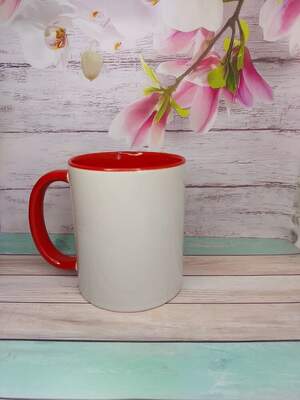 Біла чашка з червоною ручкою і серединкою + індивідуальний принт Біла чашка з червоною ручкою і серединкою + індивідуальний принт