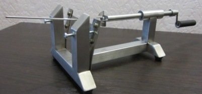 Устройство для резки спиральных (фигурных) чипсов