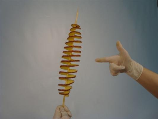 Устройство для резки спиральных (фигурных) чипсов