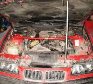 Распорка передних стоек на BMW E36 седан с 1991-1998
