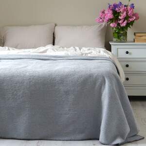 Покрывало на кровать LA MODNO Grain 200x220 Покрывало на кровать LA MODNO Grain 200x220