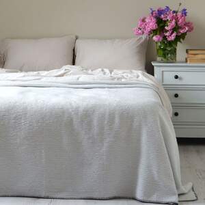 Покрывало на кровать LA MODNO Grain 200x220 Покрывало на кровать LA MODNO Grain 200x220