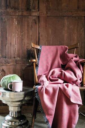 Покрывало-плед на кровать Issimo home Maia Fusya 170×230