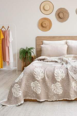 Муслінове покривало на ліжко Saheser Forest 240х260 bej